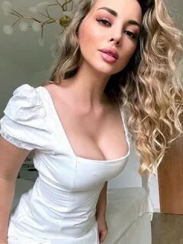 Викуся